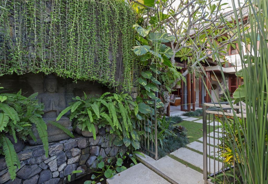 Villa Suar Drupadi เซมินยัค ภายนอก รูปภาพ