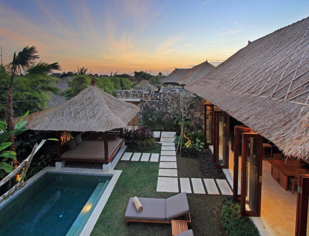 Villa Suar Drupadi เซมินยัค ภายนอก รูปภาพ